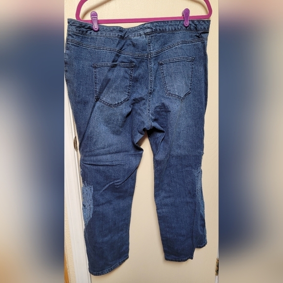 Women's Blue Jeans with Lace Detail - Picture 2 of 4